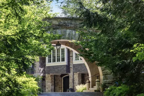 650 Francis Rd, Barnard, VT 05031