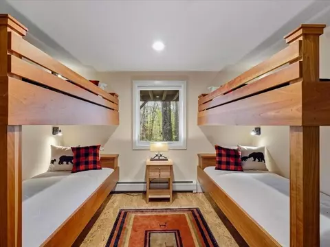 Bedroom - 185 Maple Rd, Stowe, VT 05672 photo 10 of 10