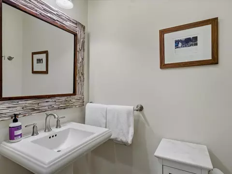 Bath - 185 Maple Rd, Stowe, VT 05672 photo 1 of 6