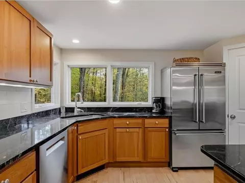 Kitchen - 185 Maple Rd, Stowe, VT 05672 photo 3 of 3