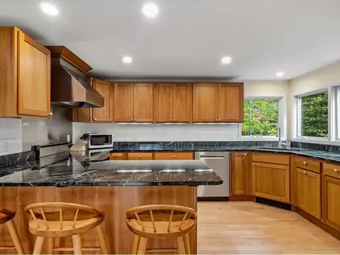 Kitchen - 185 Maple Rd, Stowe, VT 05672 photo 2 of 3