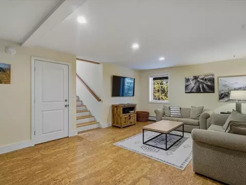 Living - 185 Maple Rd, Stowe, VT 05672 photo 7 of 8