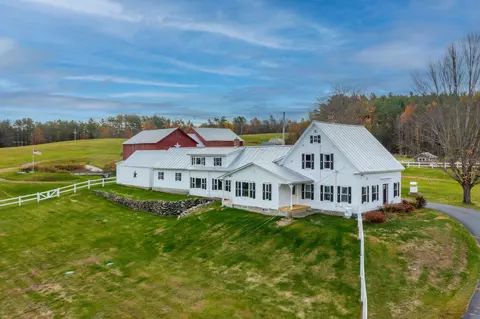 Exterior - 172 Goose Ln, Bath, NH 03740 photo 5 of 7