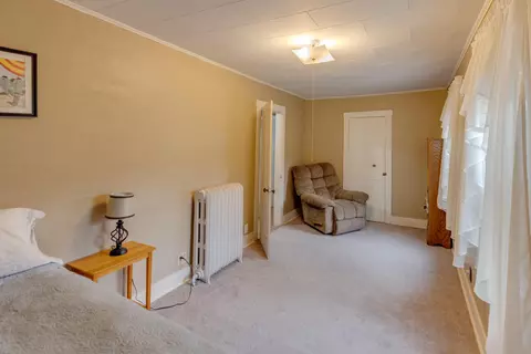 Bedroom - 172 Goose Ln, Bath, NH 03740 photo 4 of 6