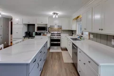Kitchen - 172 Goose Ln, Bath, NH 03740 photo 1 of 5
