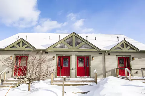 16 White Pine Dr #4744, Jay, VT 05859