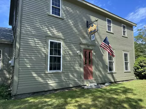 298 Second Nh Tpke #010-038-000, Hillsborough, NH 03244