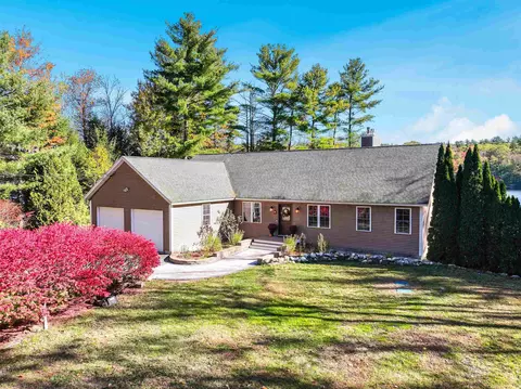 110 Red Gate Ln, Rindge, NH 03461