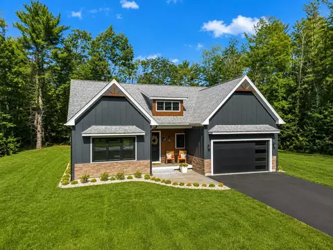 64 Fairway Dr, Ashland, NH 03217