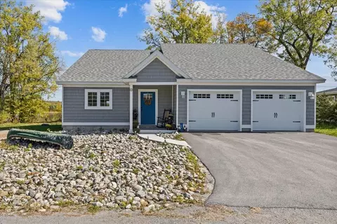 36 Sunrise Dr, South Hero, VT 05486