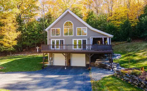 55 Sunset Cir, Alstead, NH 03602