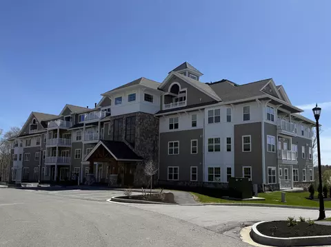1 Longview Dr #205, Atkinson, NH 03811