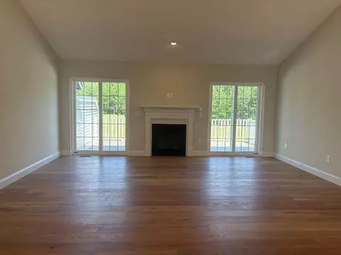 Living - 55 Sunset Rdg # A, Epping, NH 03042 photo 2 of 2