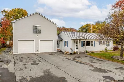 27 Ash St, Hartford, VT 05001