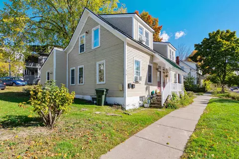 476-478 Saint Paul St, Burlington, VT 05401