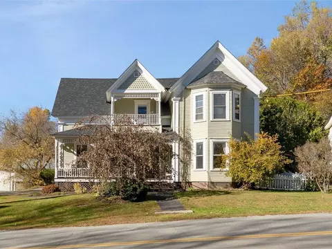 11 Slapp Hill Rd, Hardwick, VT 05843