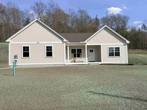 103 Seaverns Bridge Rd, Merrimack, NH 03054