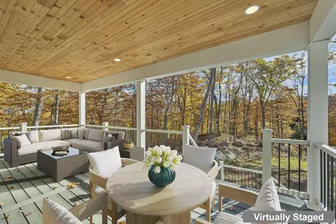 41 Valley Rd, Tuftonboro, NH 03816