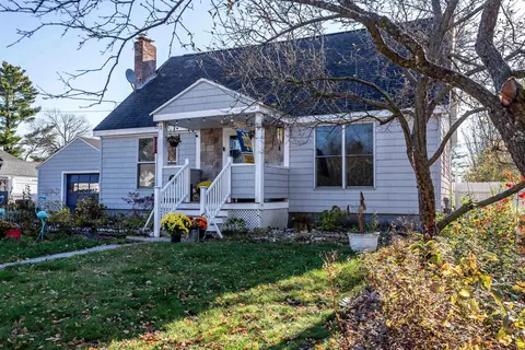 28 Millham Ct, South Burlington, VT 05403