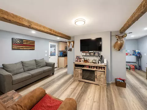 Living - 94 112 West River Rd, Johnson, VT 05656 photo 3 of 4