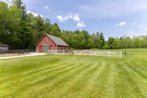 Exterior - 337 Middle Rd, Brentwood, NH 03833 photo 5 of 18