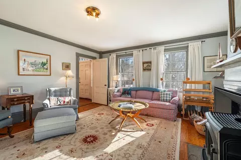 Living - 337 Middle Rd, Brentwood, NH 03833 photo 2 of 5