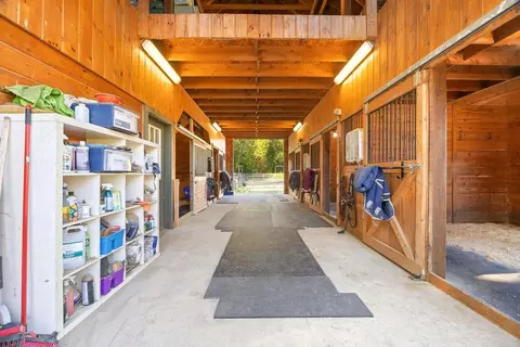 Entry Way - 337 Middle Rd, Brentwood, NH 03833 photo 1 of 6