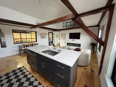 Kitchen - 10 String Brg, Exeter, NH 03833 photo 5 of 5