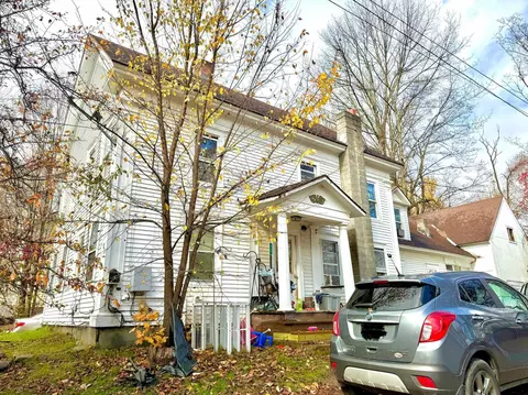 715-717 Giddings St, Springfield, VT 05150