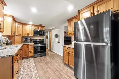 Kitchen - 16 Stone Rd, Stoddard, NH 03464 photo 5 of 6
