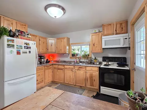12-14 Whitney St, Winooski, VT 05404