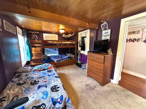 Bedroom - 113 Main St, Bennington, VT 05201 photo 6 of 8