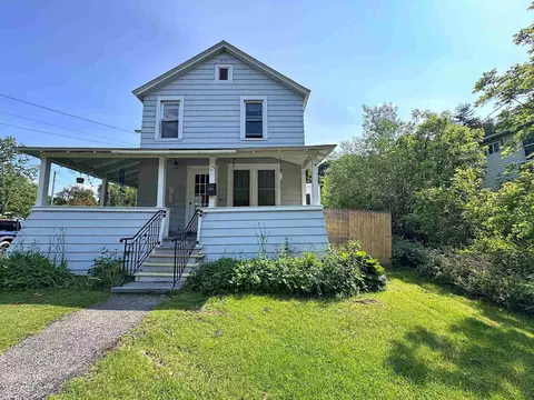 Exterior - 113 Main St, Bennington, VT 05201 photo 3 of 13