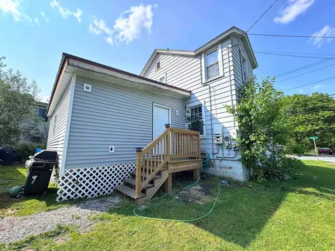 Exterior - 113 Main St, Bennington, VT 05201 photo 6 of 13