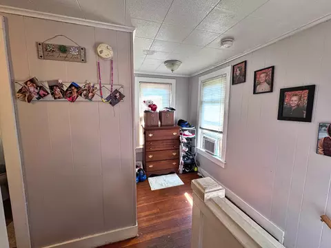 Entry Way - 113 Main St, Bennington, VT 05201 photo 5 of 5