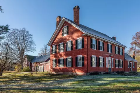 514 First Ave, Chester, VT 05143