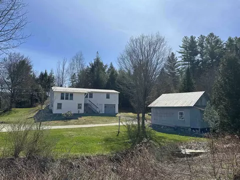 70 Overlook Dr, Londonderry, VT 05148