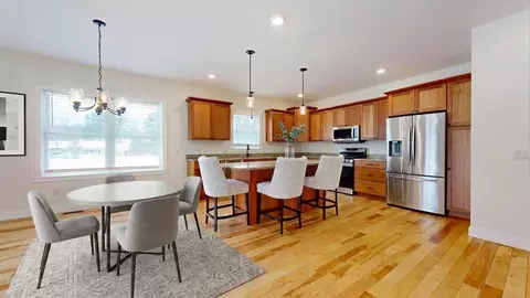 154 Chase Ct, Essex Junction, VT 05452