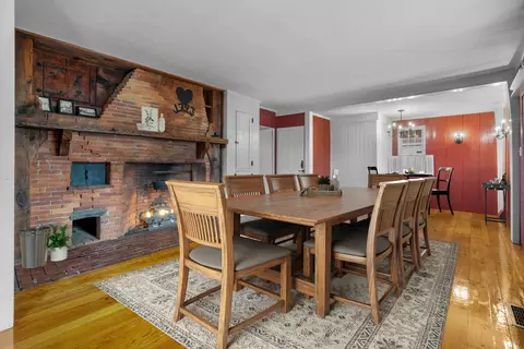 27 Old State Rd, Epping, NH 03042