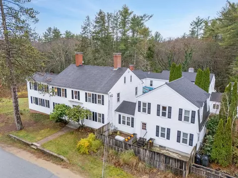 56 Haigh Rd, Brentwood, NH 03833