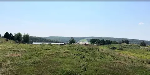 523 Trucott Rd, Derby Line, VT 05830
