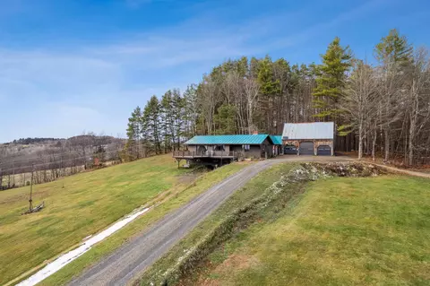 867 E Bethel Rd, Randolph, VT 05061