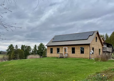 199 Hardwick Farms Rd, Hardwick, VT 05836