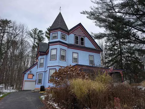 90 Bunker Hill St, Lancaster, NH 03584