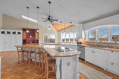 43 Sterling Pl, Bow, NH 03304 photo 8