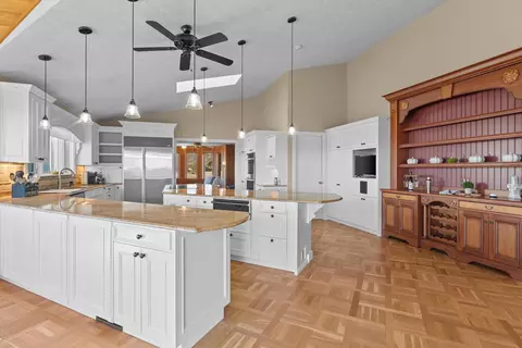 43 Sterling Pl, Bow, NH 03304 photo 6