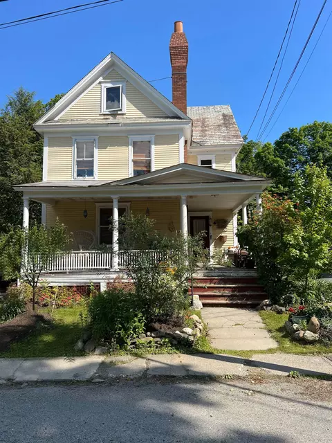 39 Williston St, Brattleboro, VT 05301
