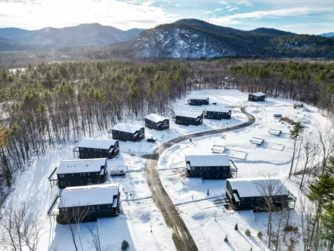 21 Hidden Glade Dr, Intervale, NH 03845