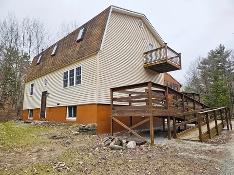 79 Waugh Farm Rd, Swanton, VT 05488
