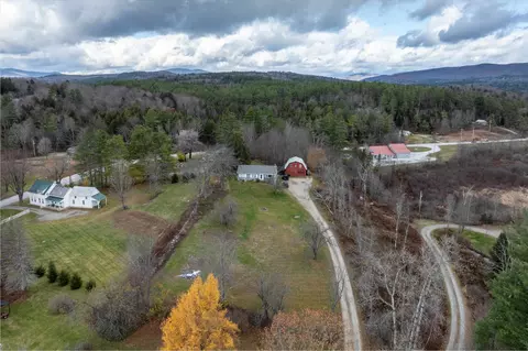135 Overlook Dr, Londonderry, VT 05148